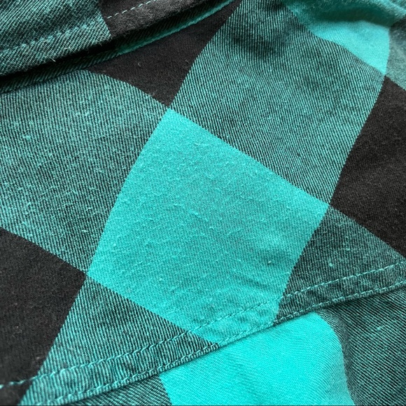 Nollie Plaid Button Up - Picture 5 of 7